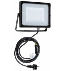 LED Fluter 50 Watt Flache Bauform Schwarz Mit 3m Zuleitung Und Netzstecker