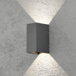 LED Wandleuchte Mit Einstellbarem Lichtaustritt